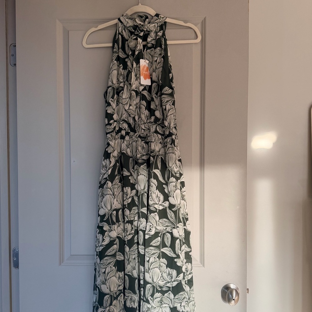 Floral Sleeveless Maxi Dress - Olive and White